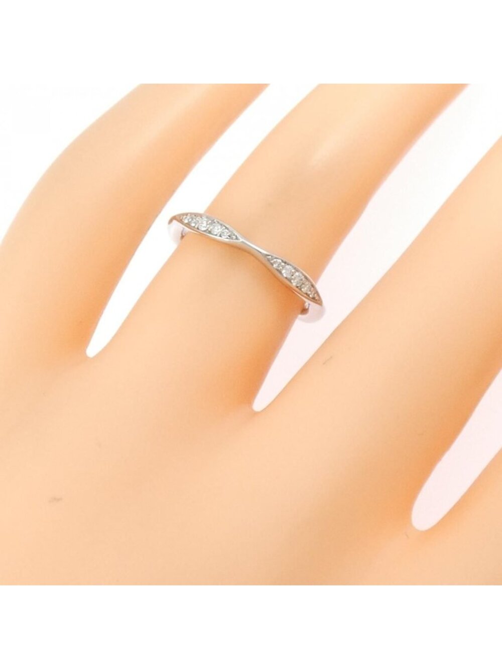 Chanel Camellia Half Eternity Ring - Picture 6 of 7